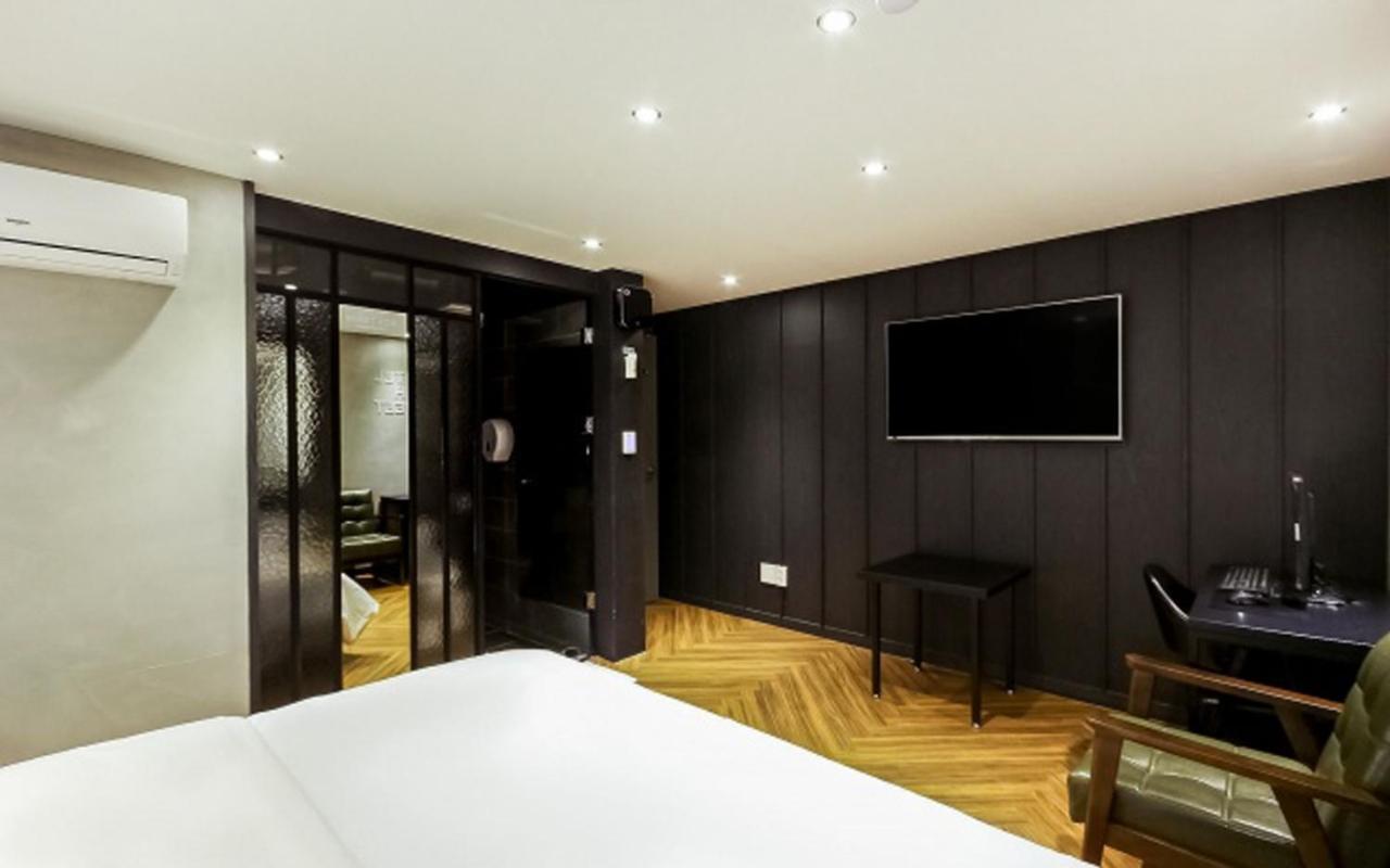 Hotel Bellus Puszan Kültér fotó