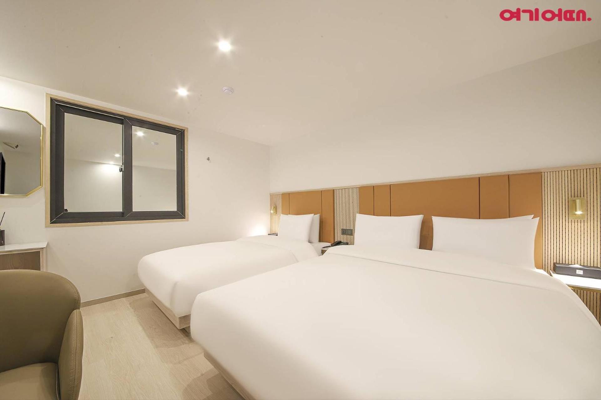 Hotel Bellus Puszan Kültér fotó
