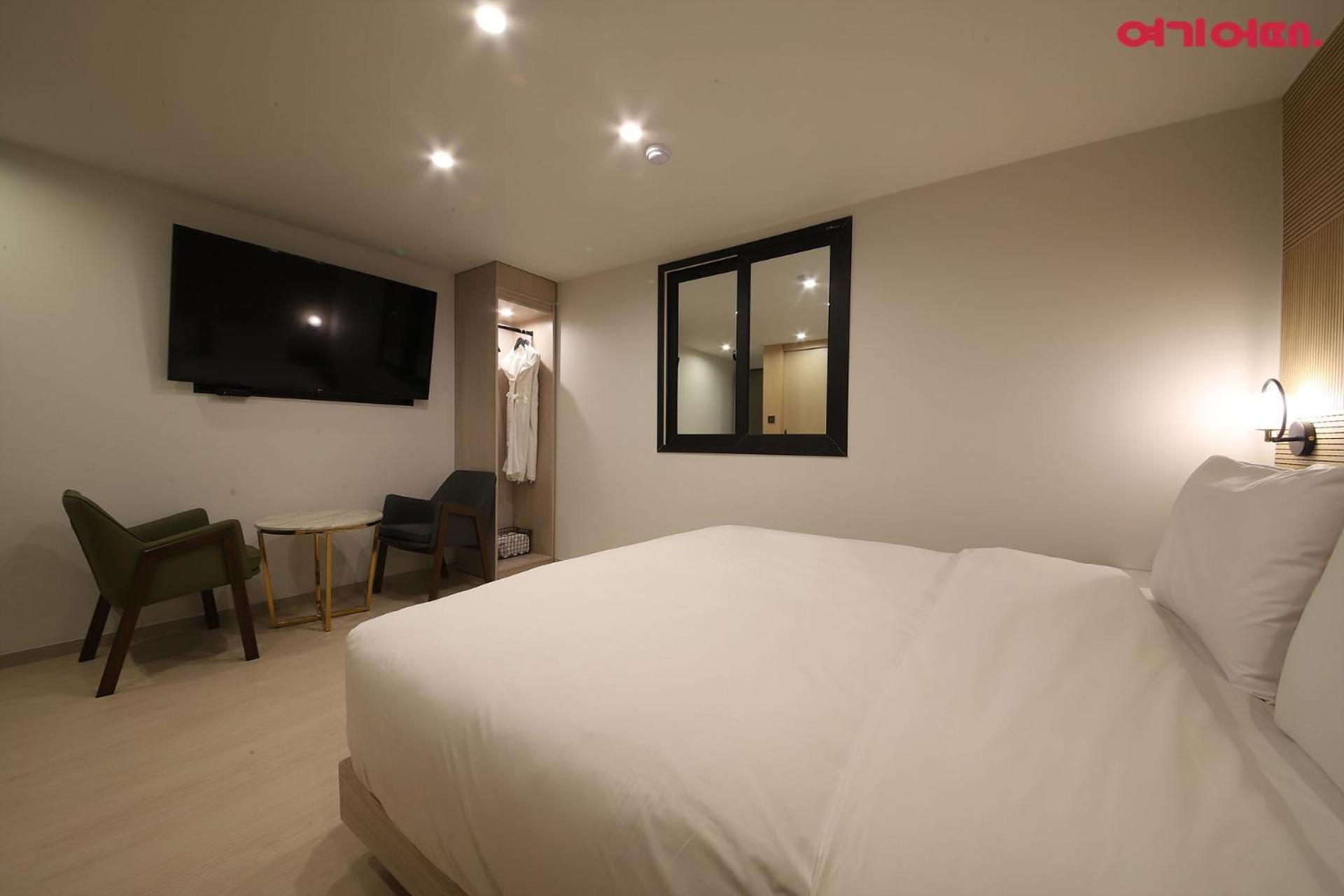 Hotel Bellus Puszan Kültér fotó