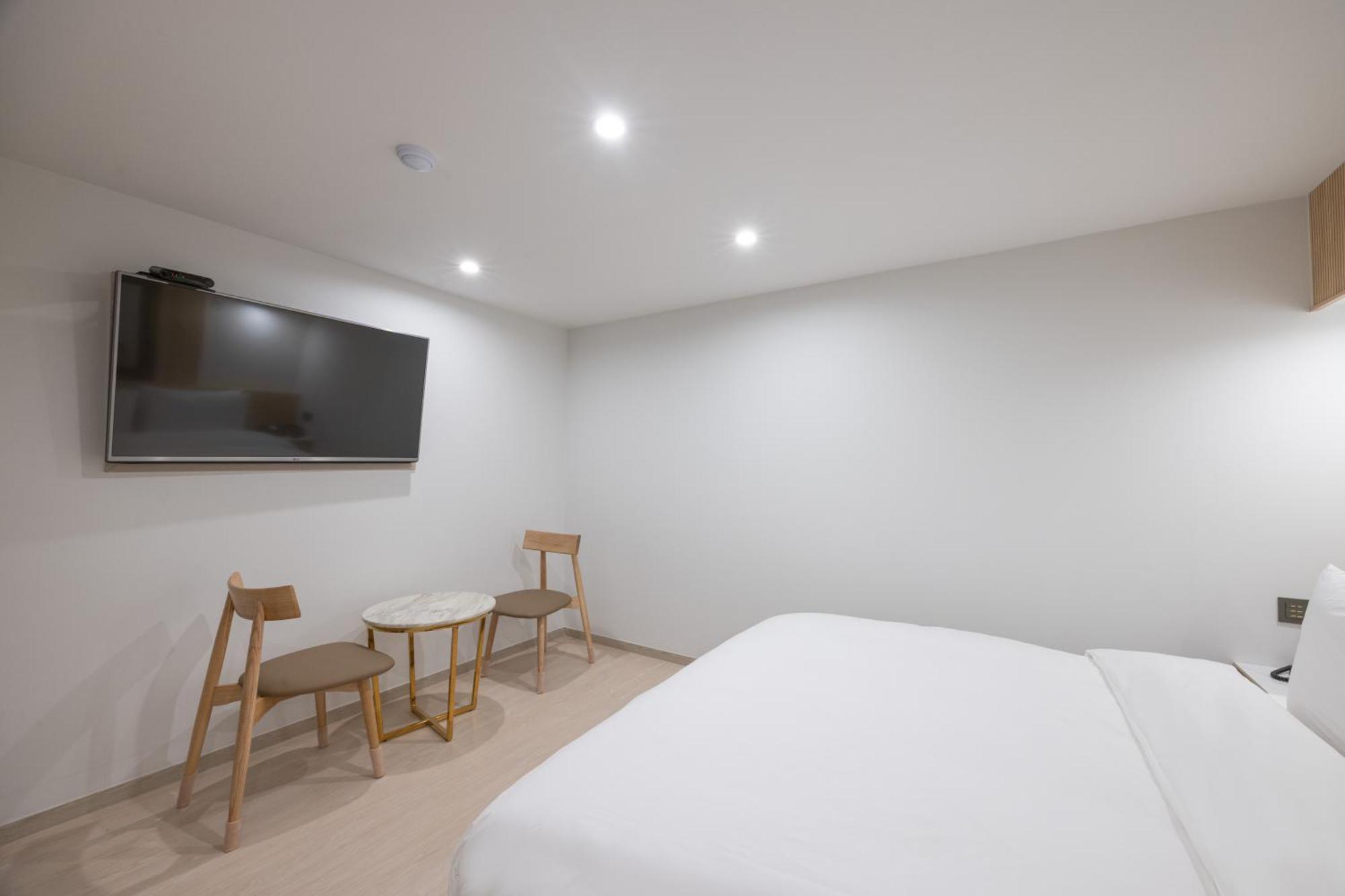 Hotel Bellus Puszan Kültér fotó