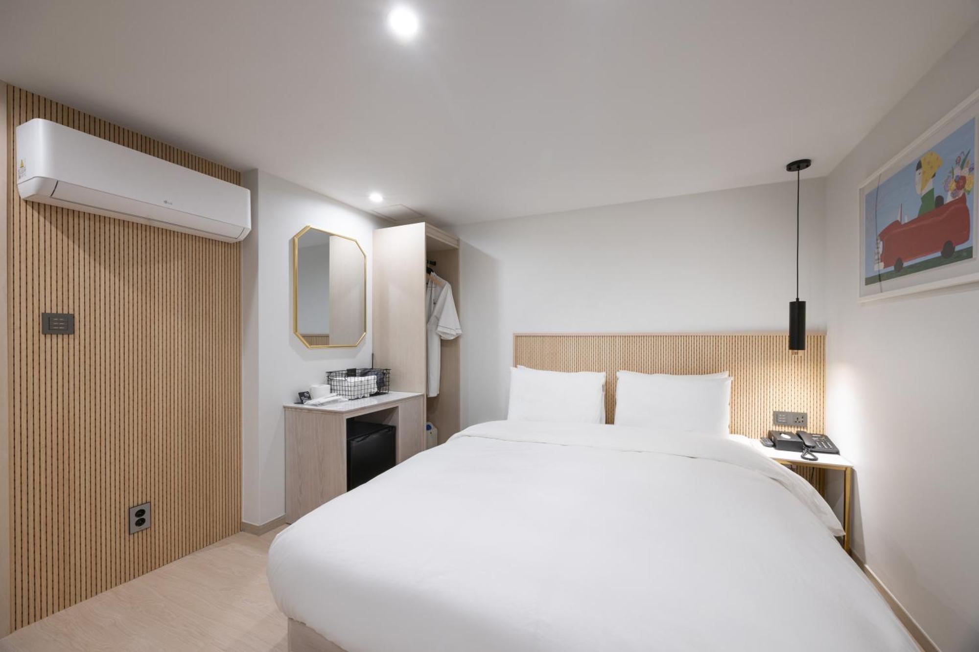 Hotel Bellus Puszan Kültér fotó