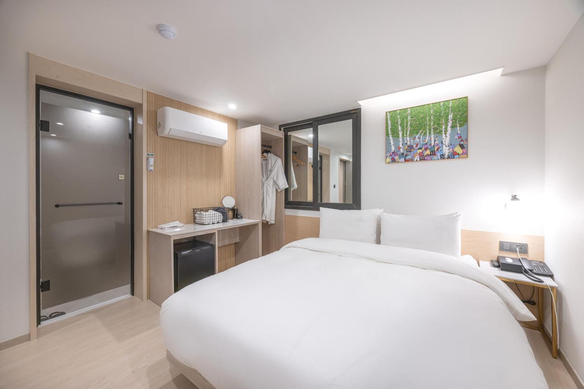 Hotel Bellus Puszan Kültér fotó